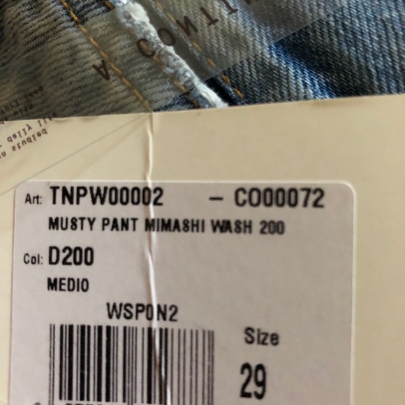 True NYC Mimashi Jeans - Picture 12 of 15